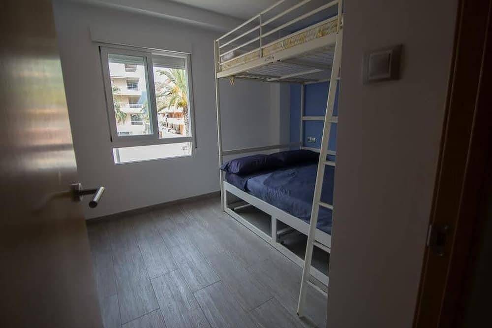 Ganze Wohnung, Apartment with Private Access to the Beach in Playa de Tavernes de la Valldigna, Tavernes de la Valldigna