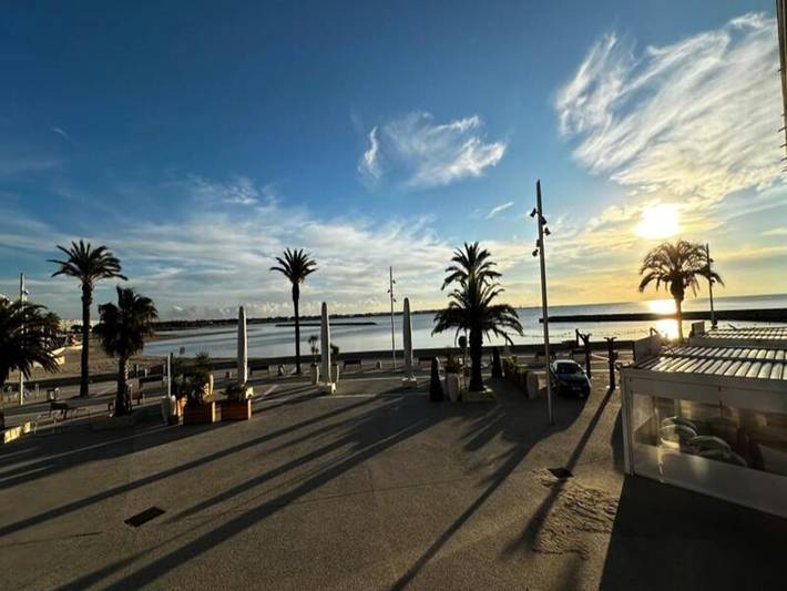 Gîte pour 4 personnes, avec balcon, adapté aux familles dans Le Vieux Phare Du Grau Du Roi - 4