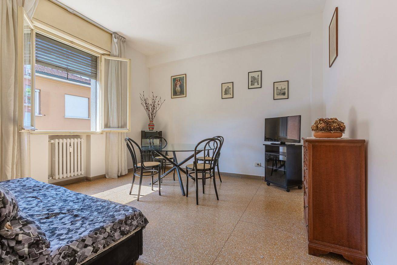 Entire apartment, Bologna Rimesse & Ospedale Sant'Orsola Apartment in Bologna, Bologna Province