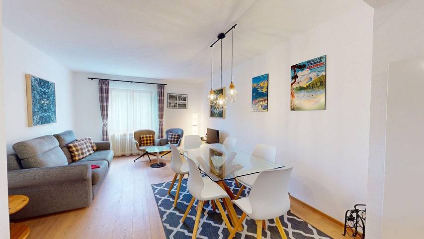 Ferienwohnung für 4 Personen, mit Ausblick in Pontresina