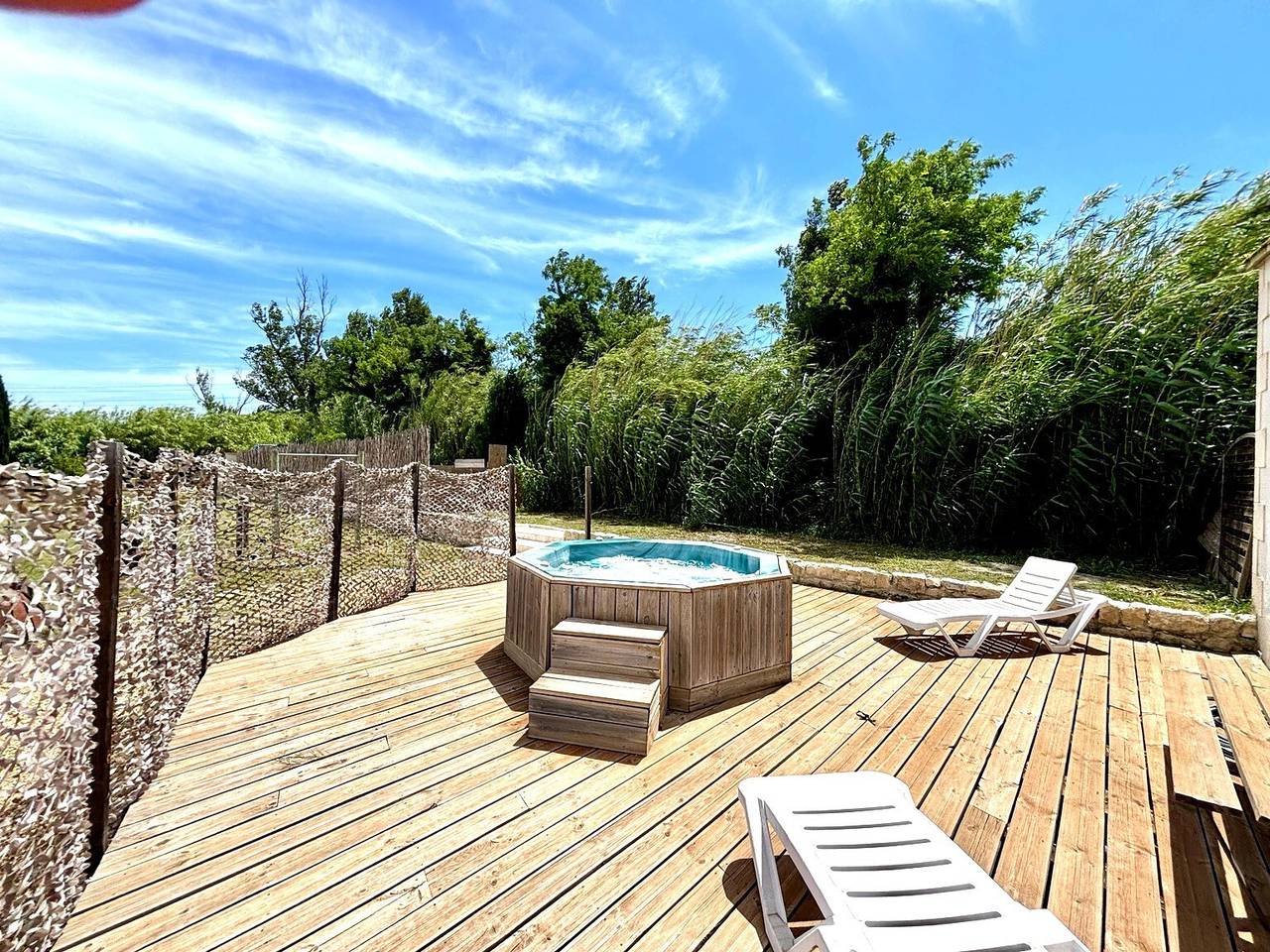 Appartement entier, Maison avec piscine & terrasse – détente en Camargue proche Arles in Arles, Côte méditerranéenne (France)