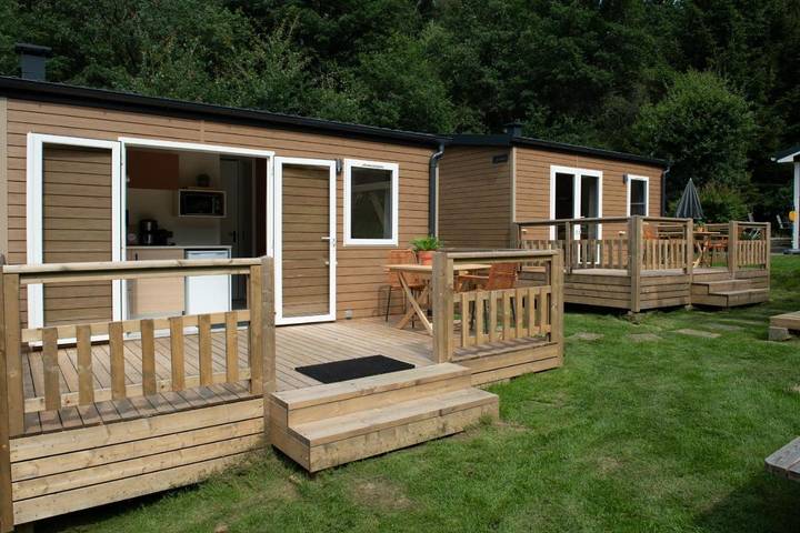Chalet pour 2 personnes, avec Balcon et Terrasse ainsi que Jardin et Vue dans Luxembourg