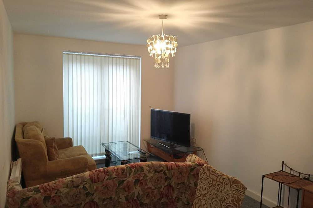 The Flat - few minutes from Wolverhampton train station. Ideal for family  of 5 in Wolverhampton, Birmingham Area