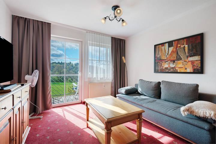 Ferienwohnung für 3 Personen, mit Balkon und Seeblick in Fränkisches Seenland