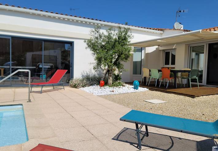 Gîte pour 8 personnes, avec jacuzzi et jardin ainsi que terrasse et piscine à L'Aiguillon-sur-Mer - 3