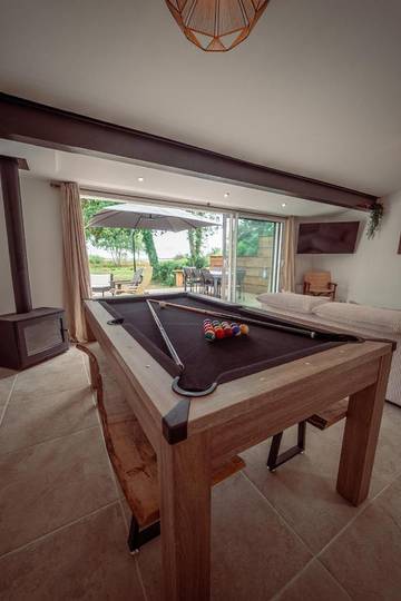 Location de vacances pour 8 personnes, avec vue ainsi que vue sur le lac et jardin dans Plage Moutchic