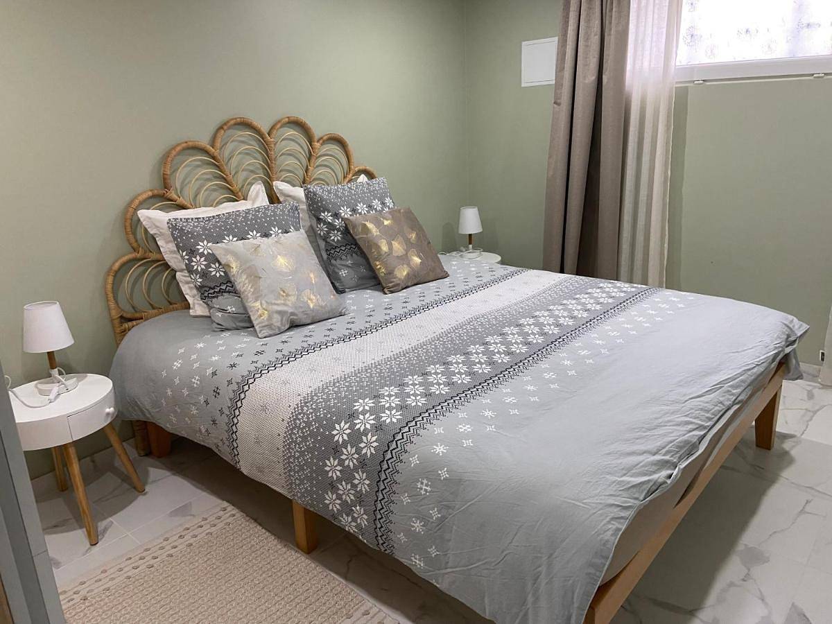 Appartement entier, Appartement Cosy Le Lys Vert à 40mn de Paris in Dammarie-les-Lys, Seine-et-Marne