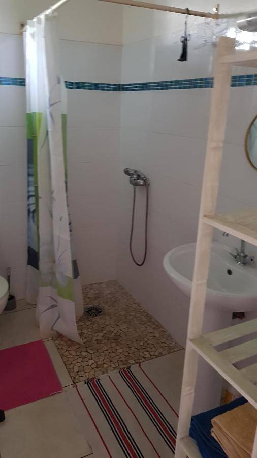 Location de vacances pour 2 personnes, avec jardin et vue dans Port-Louis Guadeloupe - 3