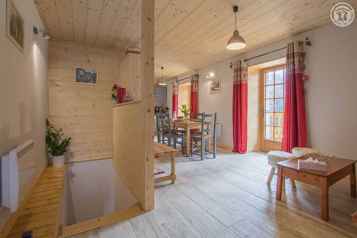 Gîte pour 5 personnes, avec Balcon dans Bauges - 4