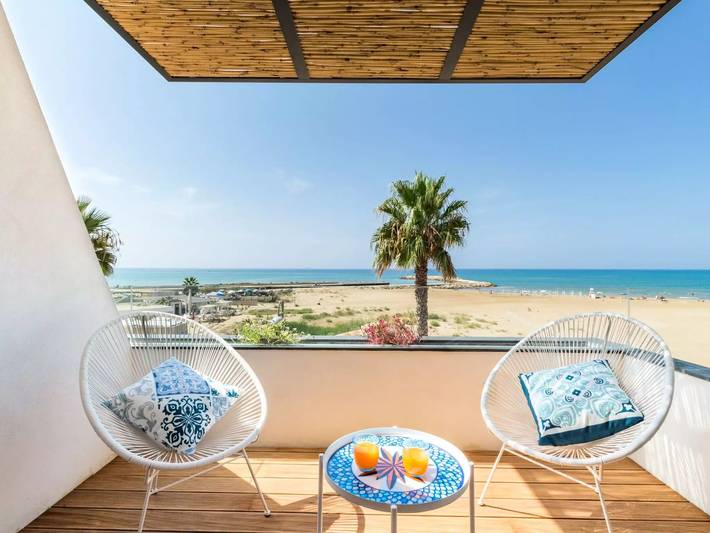 Appartamento per 2 persone, con balcone a Donnalucata