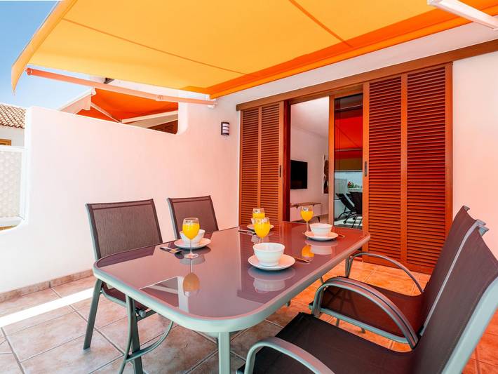 Holiday apartment for 6 people, with ocean view and terrace as well as pool - 1