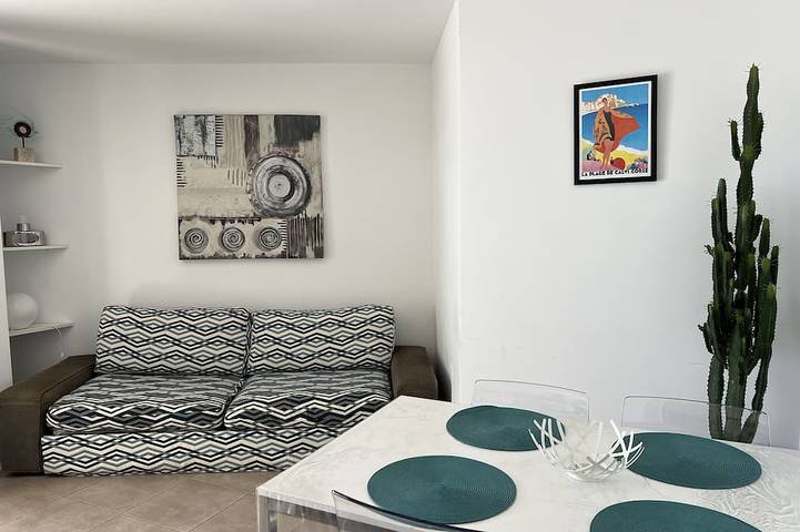 Appartement entier, Calvi, T2 résidence  Vue mer, Wifi, plage et centre à 5 mn, Climatisé 4personnes in Calvi, Région de Calvi
