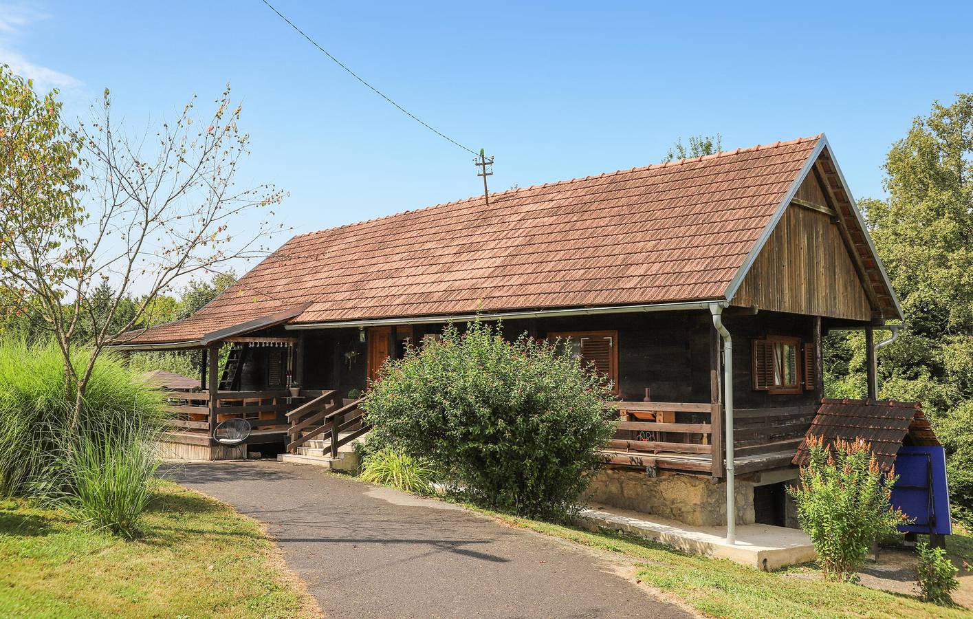 Charmant appartement van 73 m² met zwembad en terras, op 1,5 km van de rivier de Kupa in Karlovac region
