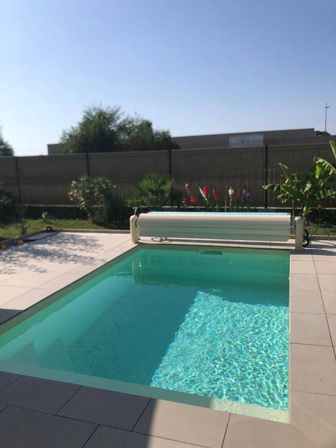 Chambre d’hôte pour 2 personnes, avec Terrasse ainsi que Jardin et Piscine à Ambialet