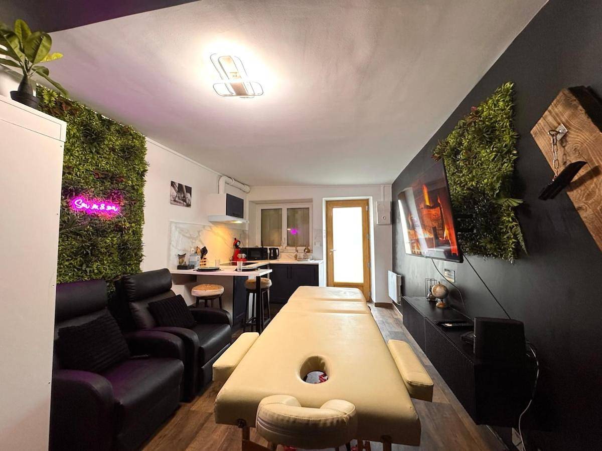 Appartement entier, One-Bedroom Apartment in Souppes-sur-Loing, Seine-et-Marne