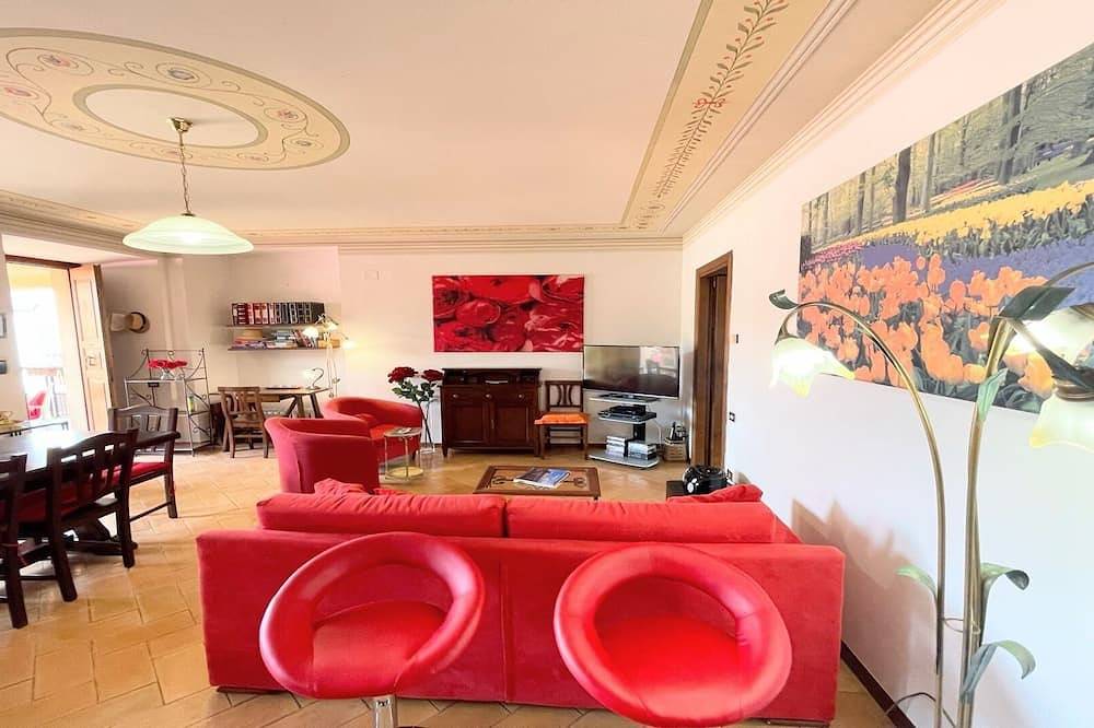 Apartamento entero, Terrazza Bella/car unnecessary/Spoleto pedestrian city centre in Spoleto, Provincia de Perugia