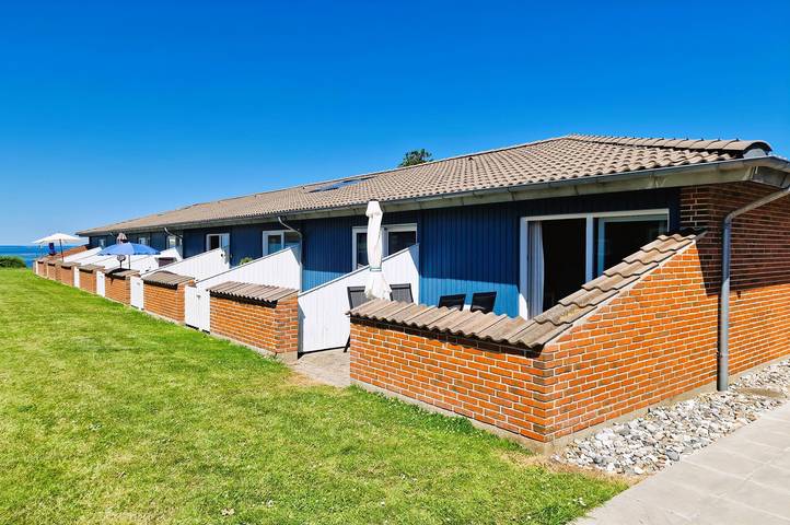 Ferielejlighed for 4 personer, med terrasse i Bogense