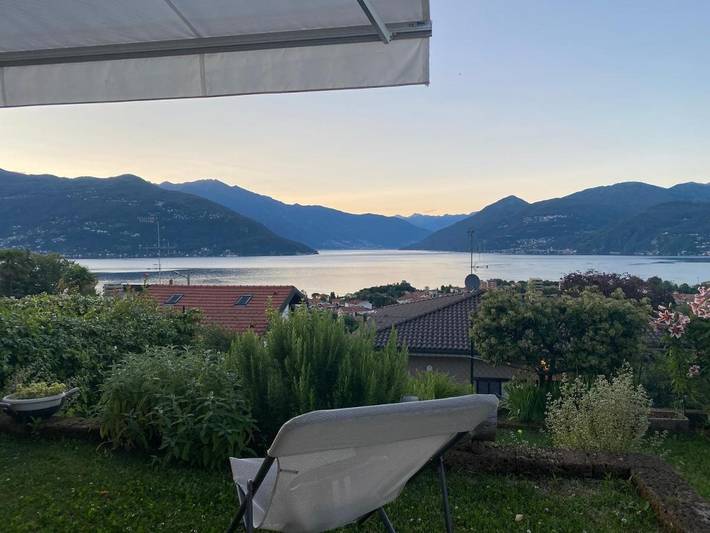 Ferienwohnung für 4 Personen, mit Garten und Ausblick sowie Pool und Seeblick, mit Haustier in Brezzo di Bedero - 2