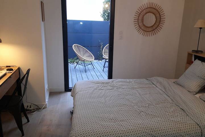 Location de vacances pour 8 personnes, avec terrasse dans Plage de La Source - 2