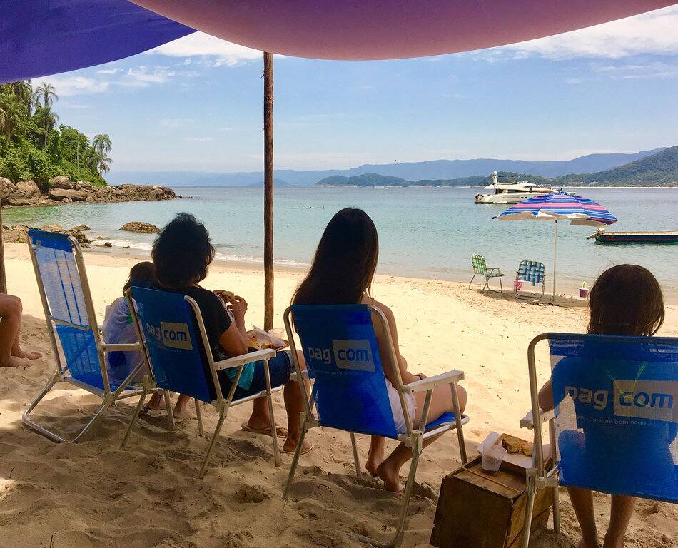 Refurbished House - Bar Of Sahy, 2 Suiten Mit Luft, Condominium Geschlossen, Loc. Täglich in São Sebastião, Região Metropolitana do Vale do Paraíba e Litoral Norte