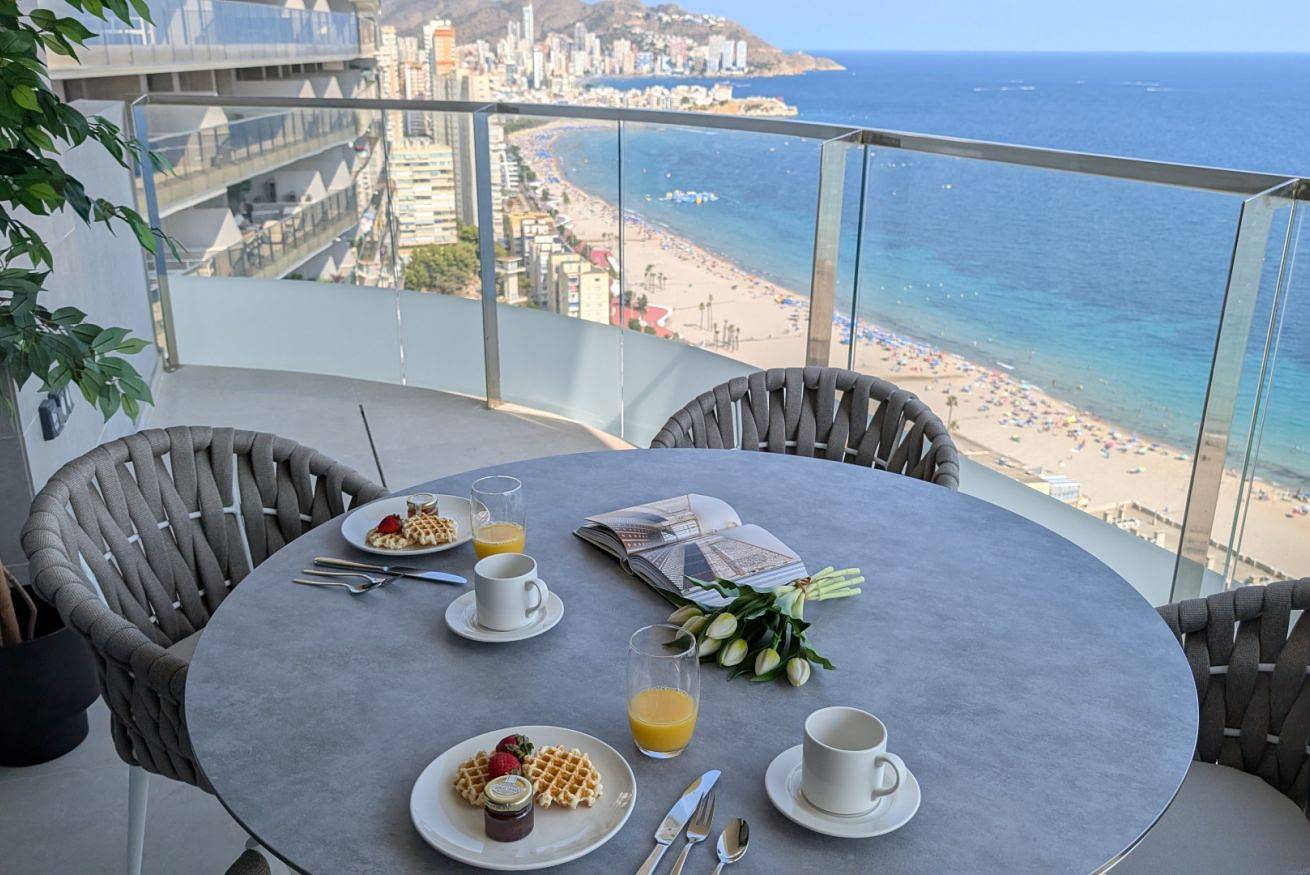 Ganze Wohnung, Sunset Sailors show apartment in Benidorm, Costa Blanca