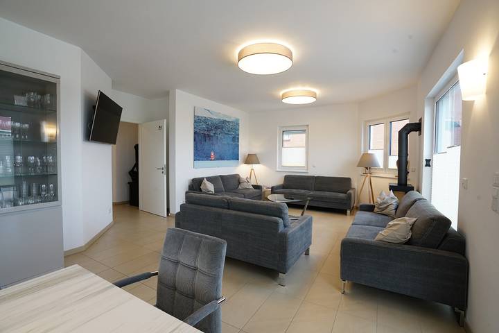 Ferienhaus für 13 Personen, mit Pool und Garten sowie Seeblick und Sauna an der Ostsee - 3