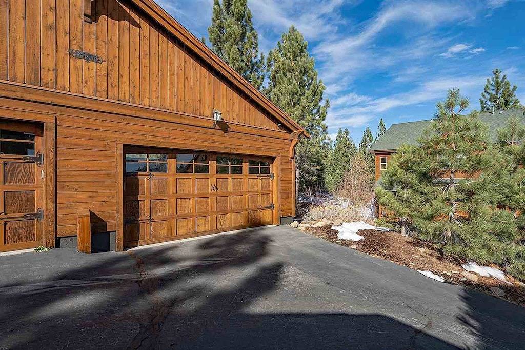 Ganze Wohnung, Condo w/ Beautiful Mountain View. Steps from Ski/Trails. Donner Lake. Ev outlet in Truckee, Donner Lake