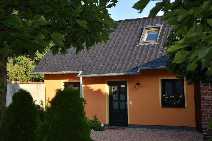 Ferienwohnung für 4 Personen, mit Terrasse und Garten in Cottbus - 2
