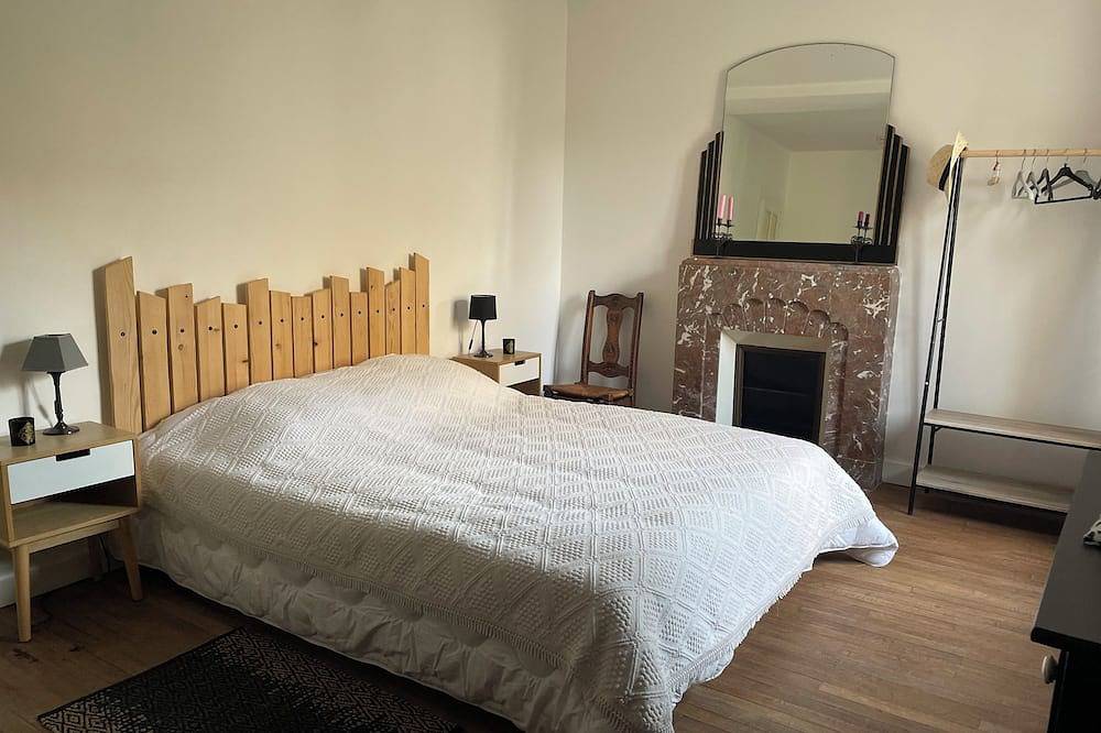 In Sologne, family home with garden near Chambord castle and forests  in Bracieux, Sologne
