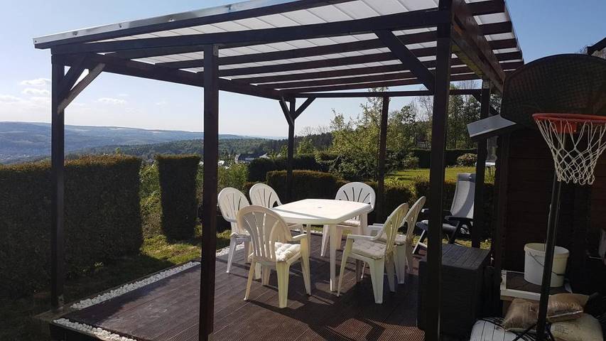 Ferienwohnung für 4 Personen, mit Terrasse und Garten sowie Ausblick in Lauter-Bernsbach - 2