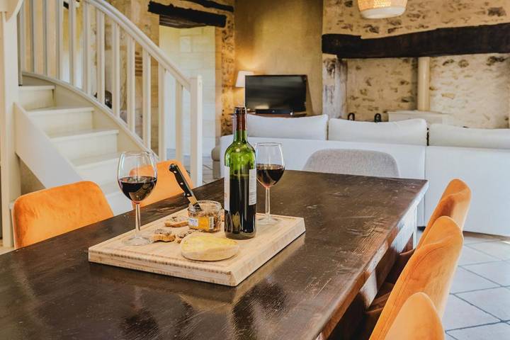 Location de vacances pour 6 personnes, avec jardin ainsi que piscine et vue à Saint-Chamassy - 3