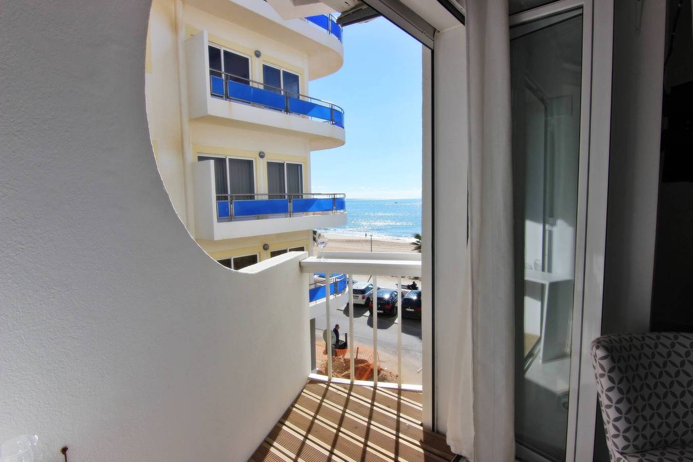 Appartement entier, Quarteira Mar - Beach Front & Sea Views in Cavacos, Quarteira