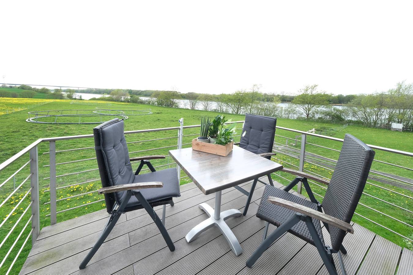 Ganze Wohnung, Apartment „Barsch“ mit Balkon und Wlan in Rade bei Rendsburg, Rendsburg-Eckernförde
