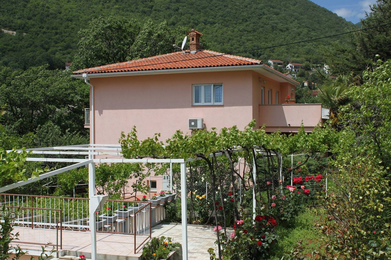 Appartamento intero, Appartamento di due stanze con terrazzo Draga di Moschiena - Mošćenička Draga, Abbazia - Opatija A-2327-c in Moscenicka Draga, Abbazia Croazia