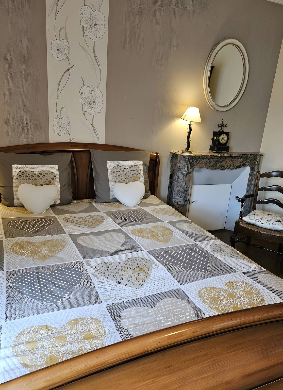 Suite Anémone – Accessible Room at Domaine De La Roche in Mont-Dol, Mont-Saint-Michel Bay