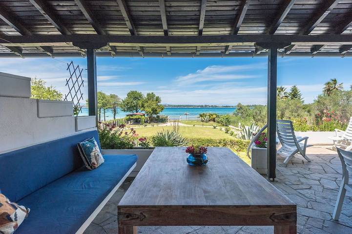Villa für 7 Personen, mit Balkon und Garten - 1
