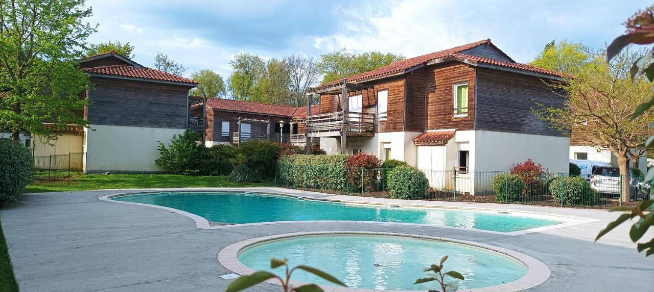 Appartement entier, Les Terrasses du Lac piscine M65 in Aureilhan, Côte d’Argent