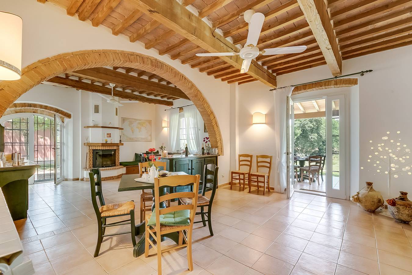 Relaxing Family Villa Roses Private Pool in Civitella Paganico, Grosseto Provinz