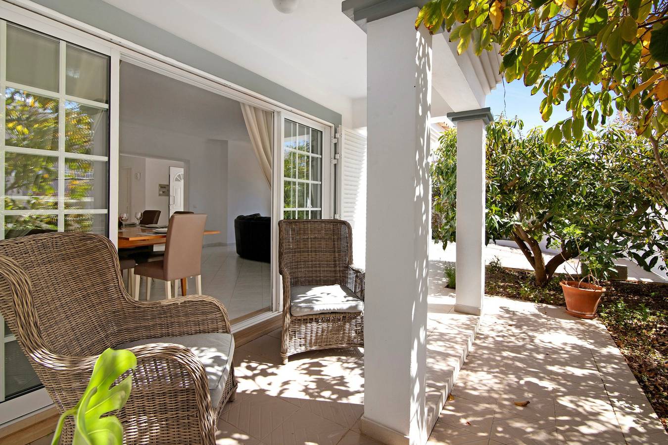 'Villa Galé' com Terraço, Jardim & Wi-Fi in Guia, Distrito de Faro