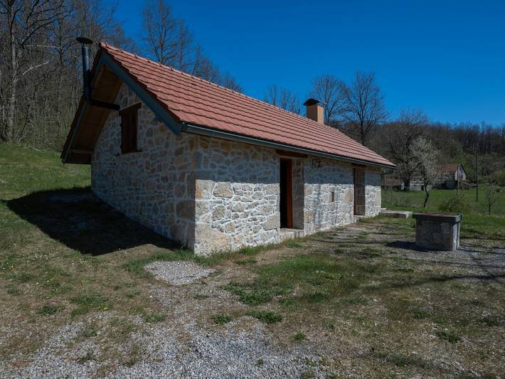 2-Zimmer-Haus mit Terrasse Korenica, Plitvice K-25959 in Lika-Senj