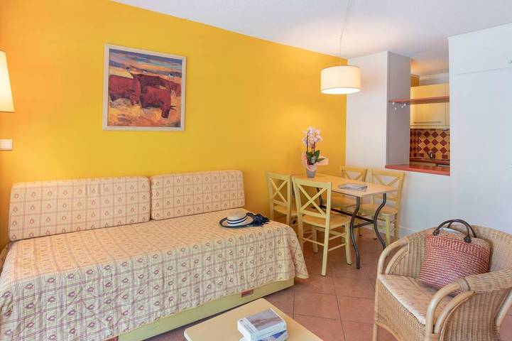 Gîte pour 4 personnes, avec piscine et jardin, animaux acceptés dans Plage du Boucanet - 3