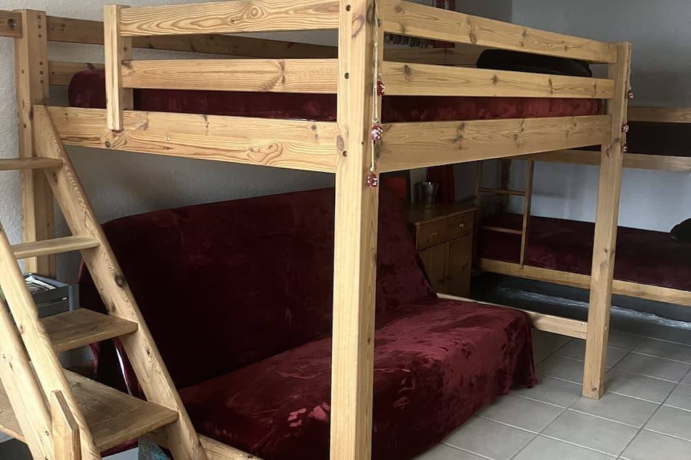 Appartement entier, Appartement style chalet, vue sur montagne, 1 à 6 personnes - Mont-Dore in Mont-Dore, Parc naturel régional des Volcans d'Auvergne