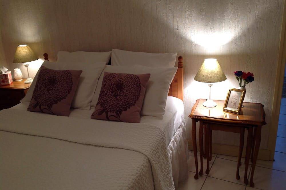 Marguerita House befindet sich im Zentrum von Bessan, 12 Minuten vom Strand entfernt. in Bessan, Côte d'Améthyste