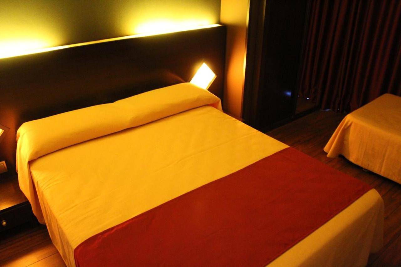 Classic Triple Room in Almorox, Provincia de Toledo