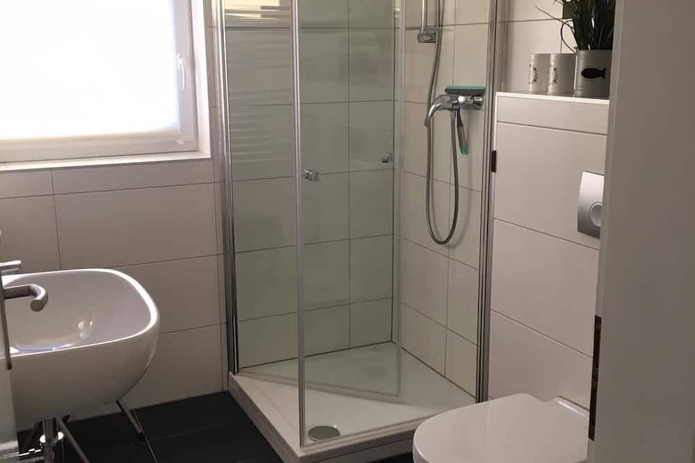 Ganze Wohnung, Neu renovierte Ferienwohnung ,,Haus zur Eiche'' Wohnung Eins in Neuhaus im Solling, Holzminden