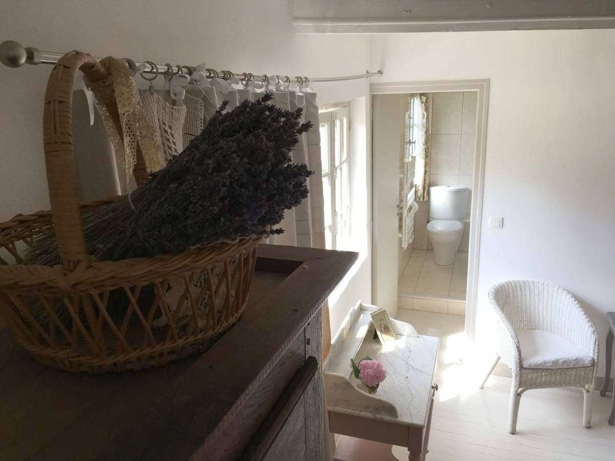 King Room in Le Bec-Hellouin, Région de Bernay