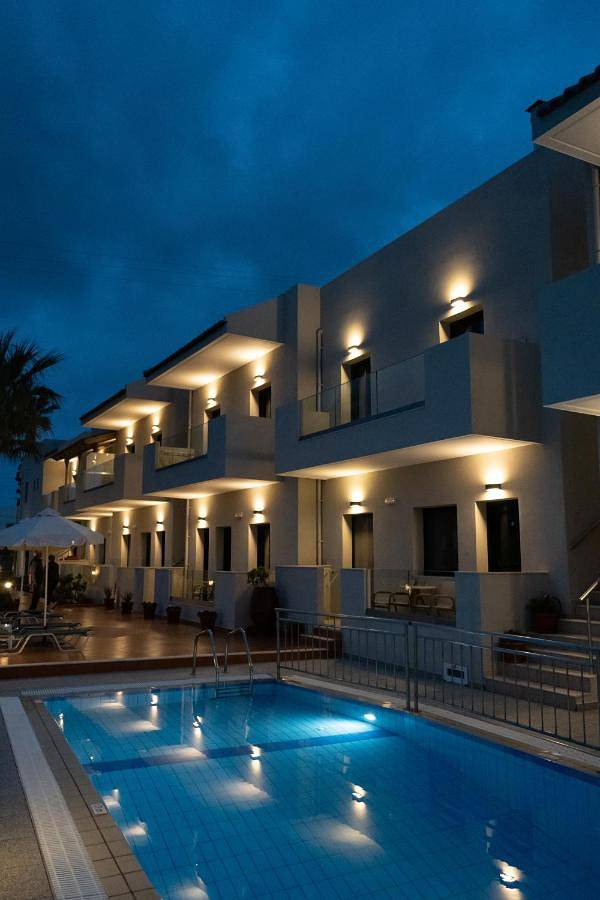 Vakantiewoning voor 2 personen, with zwembad and tuin as well as uitzicht, met huisdier in Chersonissos