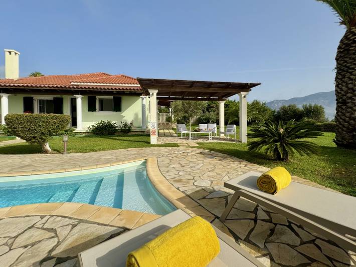 Villa für 5 Personen, mit Balkon und Garten in Kefalonia - 2