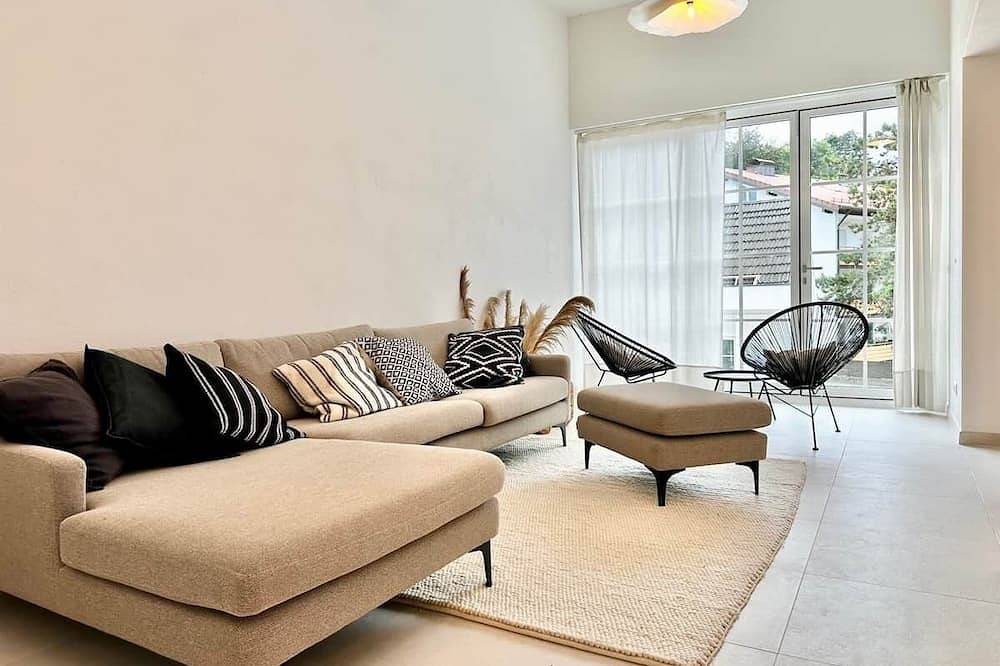 Ganze Wohnung, Mavie-Living: Breeze Apartment in Breitbrunn am Ammersee, Herrsching