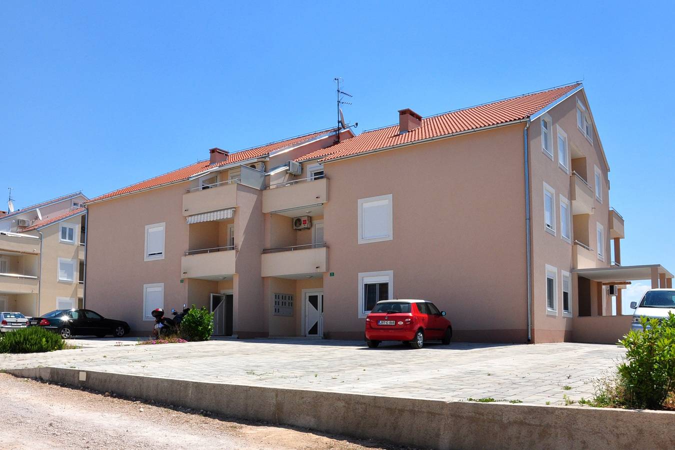 Ganze Wohnung, 2-Zimmer-Ferienwohnung mit Terrasse Vodice -b in Vodice, Šibenik-Knin